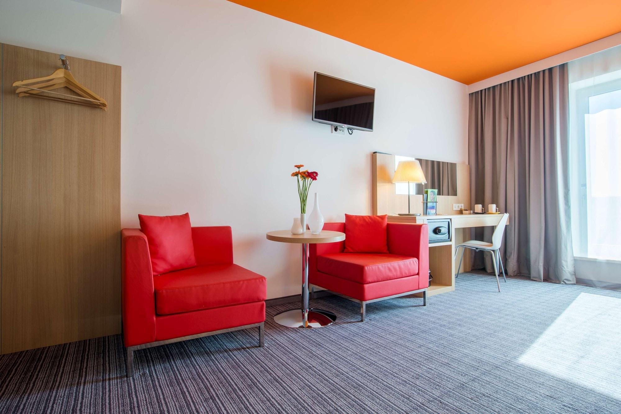 Park Inn By Radisson Frankfurt Airport Франкфурт-на-Майне Экстерьер фото