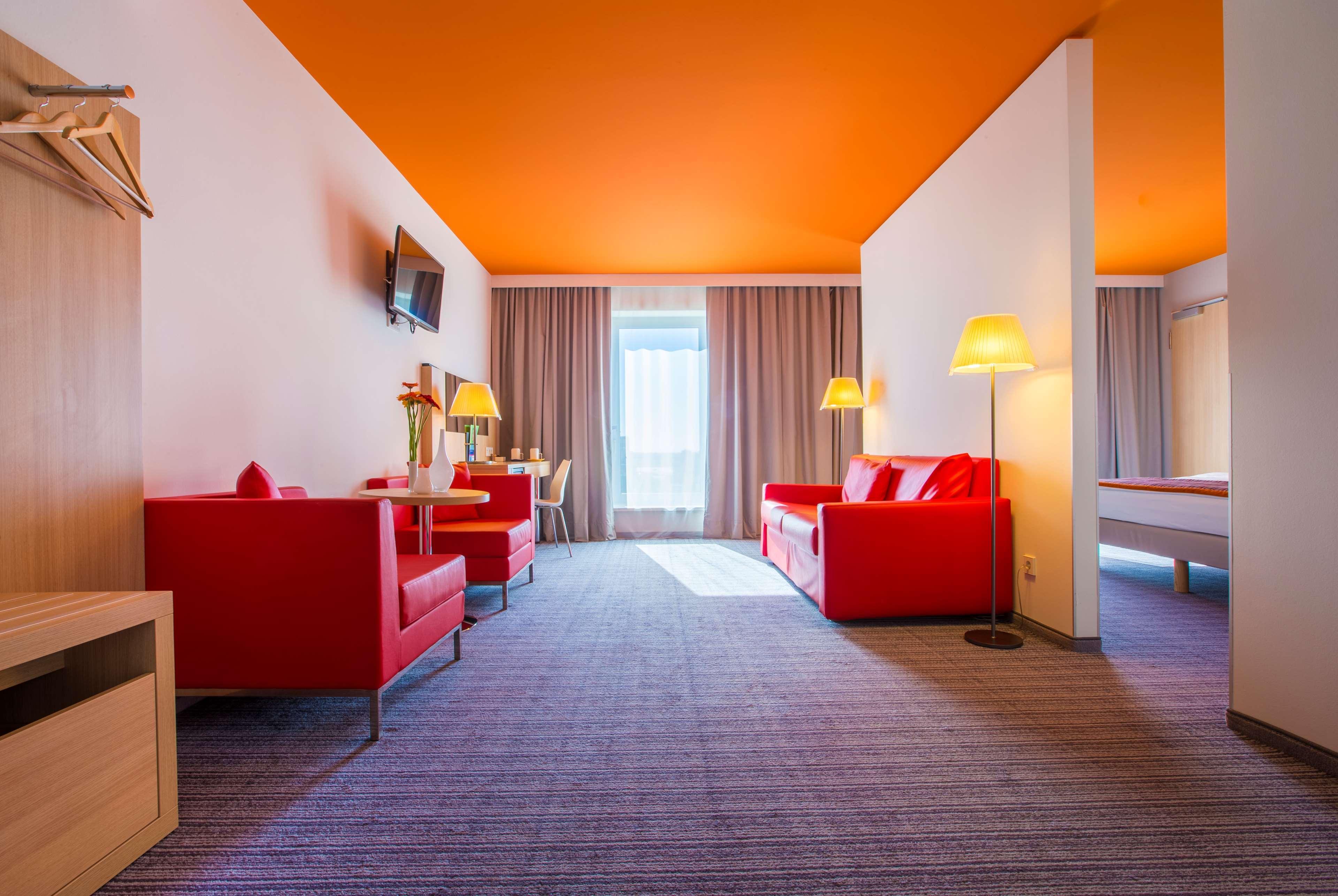 Park Inn By Radisson Frankfurt Airport Франкфурт-на-Майне Экстерьер фото