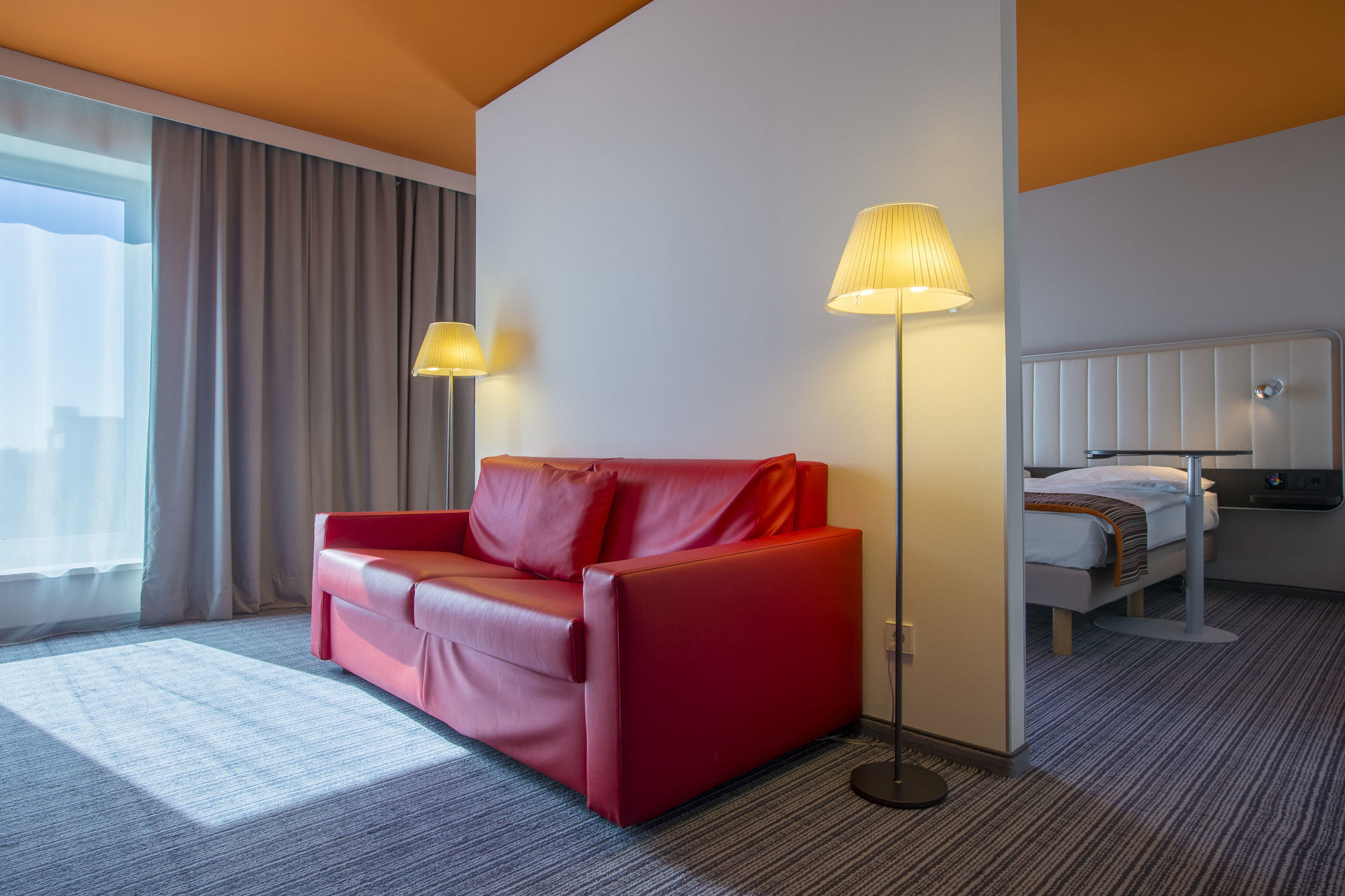 Park Inn By Radisson Frankfurt Airport Франкфурт-на-Майне Экстерьер фото