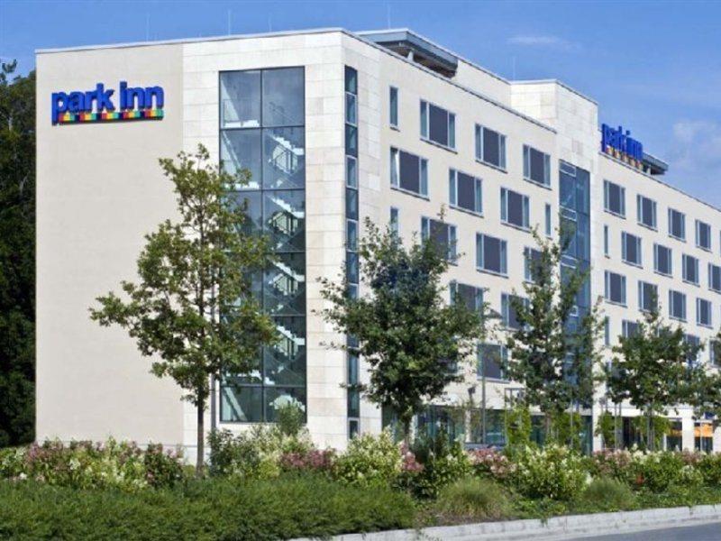 Park Inn By Radisson Frankfurt Airport Франкфурт-на-Майне Экстерьер фото