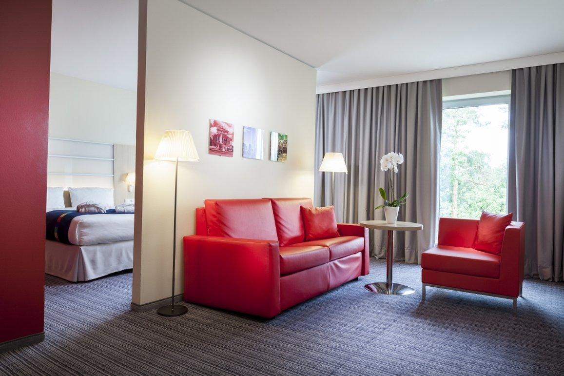 Park Inn By Radisson Frankfurt Airport Франкфурт-на-Майне Экстерьер фото